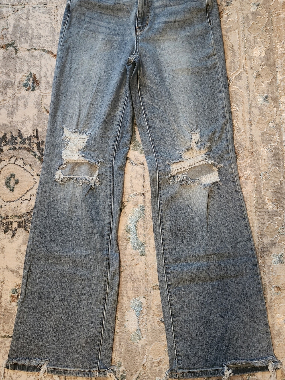 Judy Blue Light Blue Distressed Straight Leg Jeans